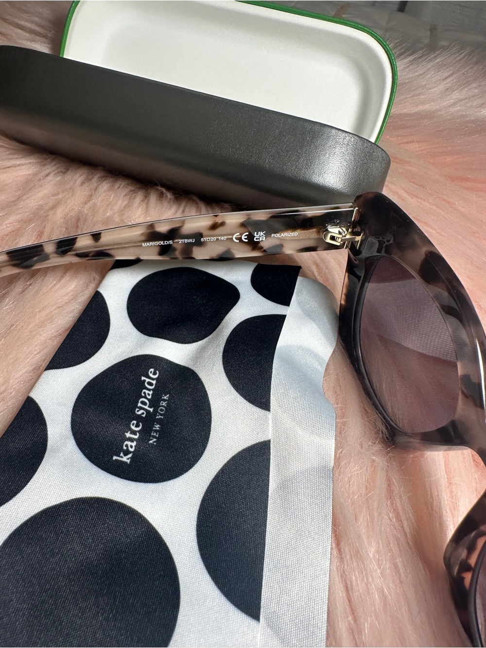 Kate Spade New York Marigold/S Cat-Eye
Sunglasses. - Picture 5 of 6
